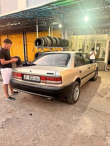 бюджетные авто: Mazda 626: 1989 г., Механика, Газ, Седан — 1