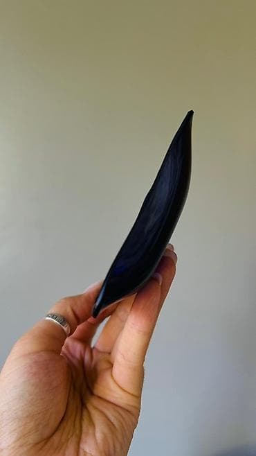 Элегантные блюдца из стекла темно-синего цвета, выполненная в форме — 2