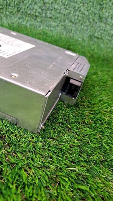 n62: Cd чейнджер BMW 6 E63 e64 Двигатель - N62b44 n62 4.4 Номер детали - — 5