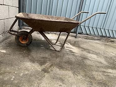 строительные тачка: Садово-строительная тачка и тележка, Стальная, Одноколесная, Б/у — 2