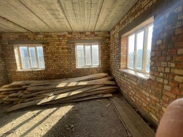 квартира в частном доме каракол: Продаётся 2-этажный недостроенный кирпичный дом на угловом участке, г — 11