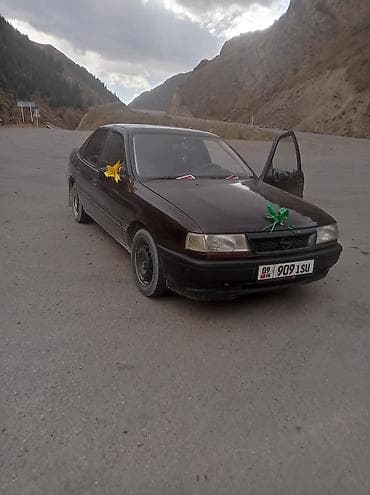 opel: Opel Vectra: 1996 г., Седан — 2