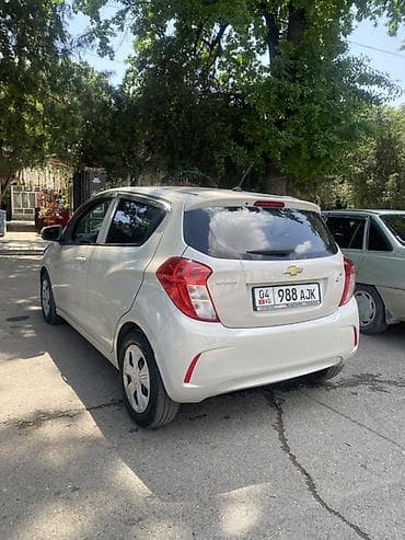 Транспорт: Chevrolet Spark: 2016 г., 1 л, Вариатор, Бензин, Хетчбек — 3