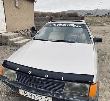 салон е46: Audi 100: 1985 г., 1.8 л, Кол менен иштөөчү, Бензин, Седан — 8