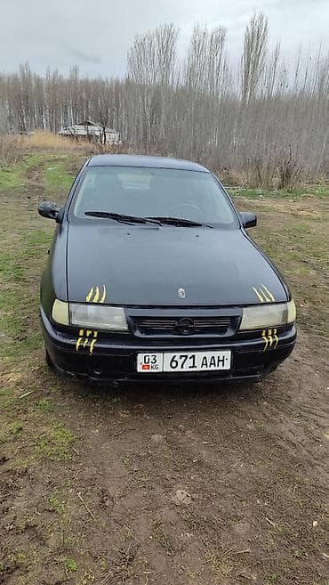 ом 613: Opel Vectra: 1993 г., 1.6 л, Механика, Бензин, Седан — 1