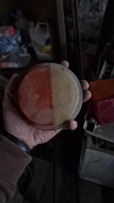 Строительное оборудование: Домкрат бутылочного типа + винтовой домкрат, а также светотехника для — 2