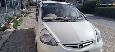 forester 2003: Honda Fit: 2003 г., 1.3 л, Вариатор, Хэтчбэк — 1