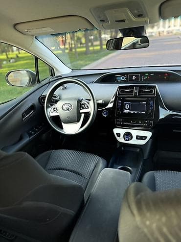 mark2 100: Toyota Prius: 2017 г., 1.8 л, Вариатор, Гибрид, Хэтчбэк — 9