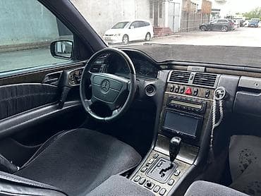 bugatti veyron: Mercedes-Benz E-Class: 1997 г., 4.3 л, Автомат, Бензин, Седан — 6