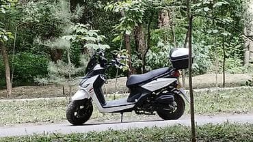 ямаха т макс: Макси-скутер Yamaha, 125 куб. см, Бензин, Б/у — 1