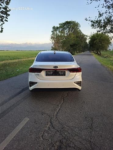 сет 302: Kia K3: 2019 г., Седан — 4