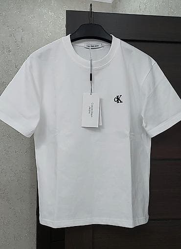 Эркектер кийими: Эркектердин футболкасы, L, Calvin Klein, Жаңы, түсү - Ак, Өзү алып кетүү — 2