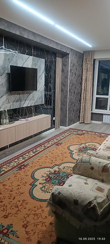 Кухонные гарнитуры: Кухонный гарнитур + обеденный стол с табуретами Современный комплект — 10