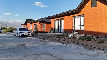 бир комната: 🏡 Коттедж у озера Иссык-Куль — Кара-Ой Всего 3 км от Чолпон-Аты — 1