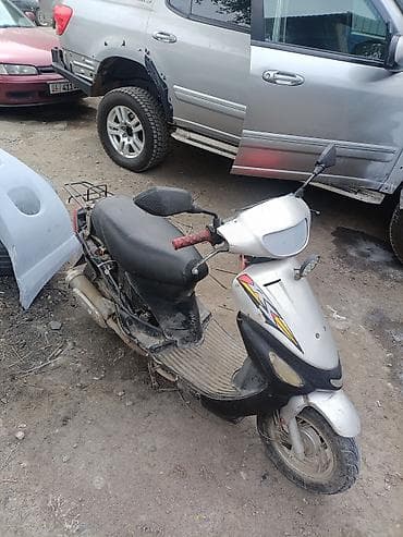скутеры ош: Скутер 50–80 см³ (бензиновый), городской класс Описание: - Компактный — 3