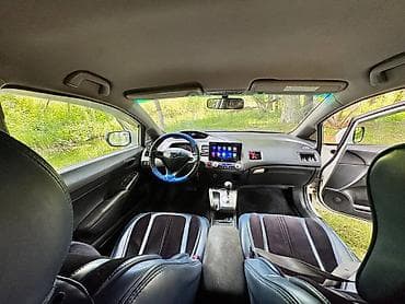 салон машины: Honda Civic: 2009 г., 1.8 л, Автомат, Бензин, Седан — 4