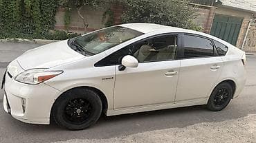 honda fit: Toyota Prius: 2012 г., Гибрид, Хэтчбэк — 4