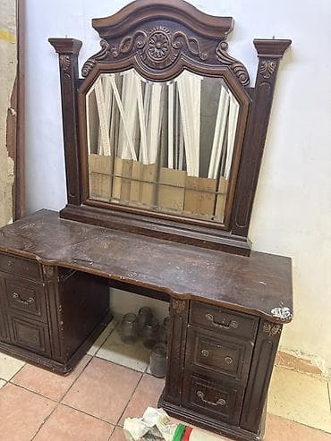 современные напольные вазы купить: Спальные гарнитуры — 1