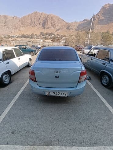 li авто: ВАЗ (ЛАДА) Granta: 2012 г., 1.6 л, Механика, Бензин, Седан — 4