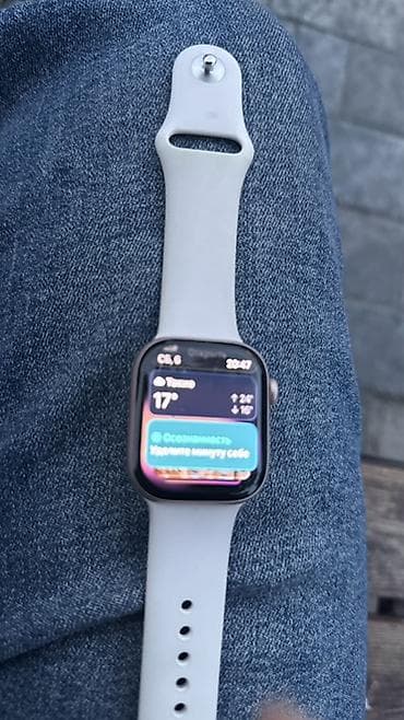 Apple Watch (серия с большим дисплеем Retina, алюминиевый корпус) с