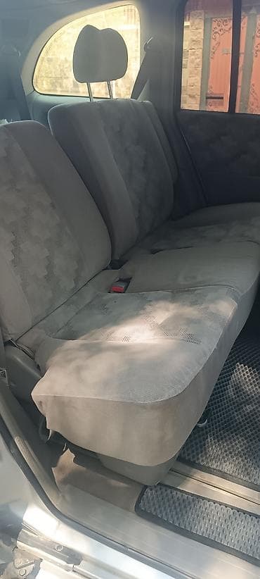 Nissan Liberty: 2001 г., 2 л, Автомат, Бензин, Минивэн — 10