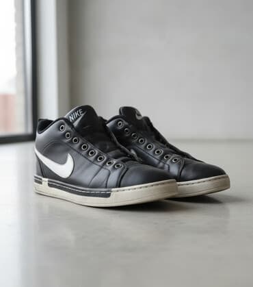 Мужские кроссовки, 41, Nike, Б/у, цвет - Черный, Самовывоз, Платная доставка