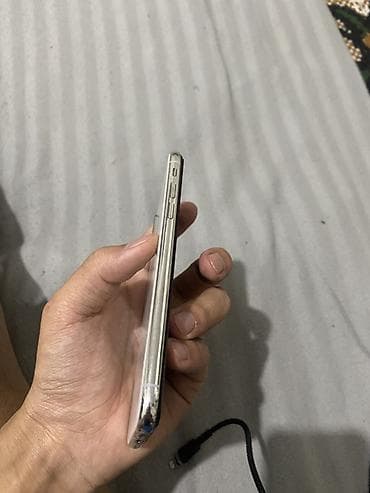 Apple iPhone: IPhone X, 64 ГБ, Серебристый, Кабель — 3