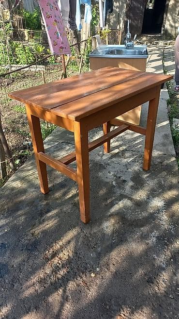 Кухонный стол 700 сом