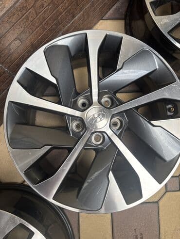 диски санта фе: Дисктер R 18 Hyundai, Комплект, тешиктери - 5, Колдонулган — 1