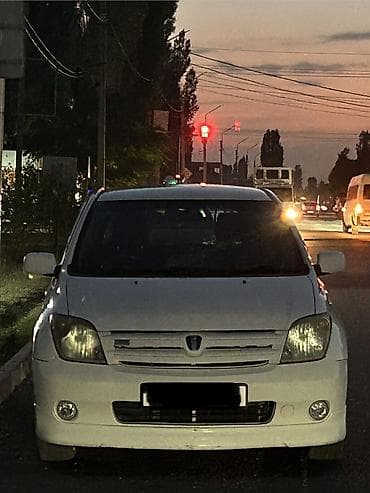 Toyota Ist: 2003 г., 1.3 л, Автомат, Бензин, Хетчбек — 1