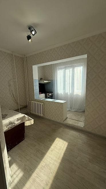 erl group: 1 комната, 34 м², 105 серия, 5 этаж, Косметический ремонт — 1