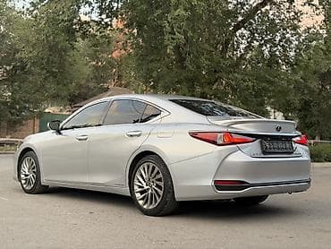 low ll: Lexus ES: 2018 г., 2.5 л, Вариатор, Гибрид, Седан — 3
