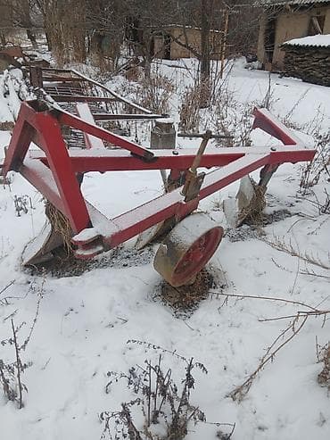 мотоблок китайский: Плуг навесной, 2‑корпусный (двухлемешный) - Тип: навесное орудие для — 2