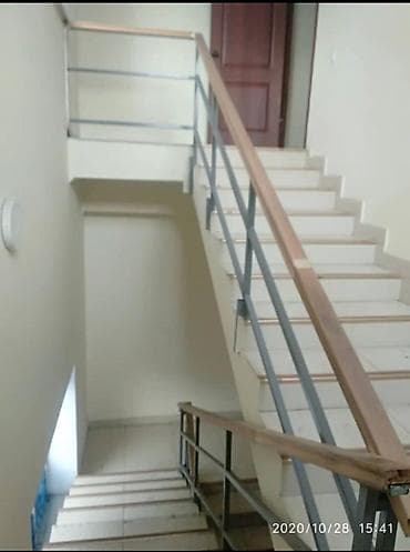 коммерческое здание: Сдается в аренду отдельно стоящее 2-этажное здание, общей площадью 600 — 8