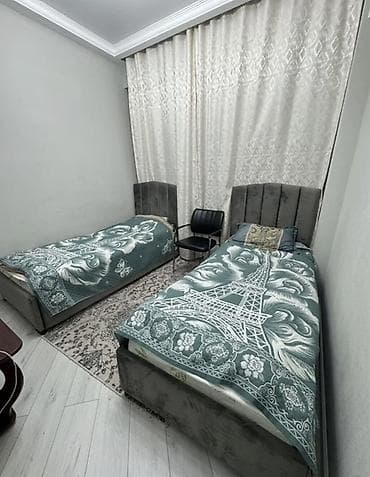 две односпальные кровати: Односпальная кровать, Б/у, С мягким изголовьем, длина - 190 см — 1