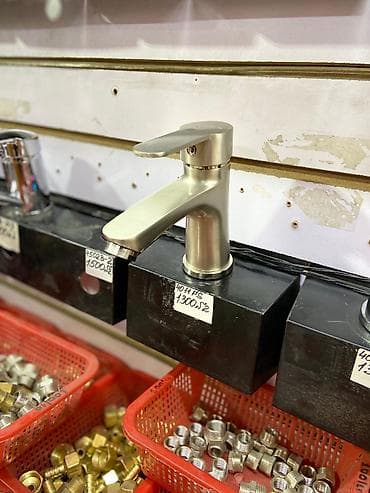 Сантехническая арматура и смесители - Однорычажные смесители для