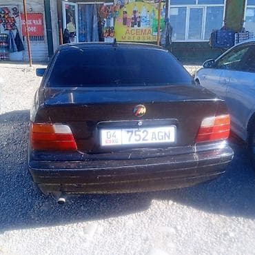 панель б3: BMW 3 series: 1999 г., 1.8 л, Механика, Бензин, Седан — 2