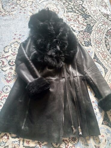 одежда для беременных и кормящих: Новая женская натуральная дублёнка,с капюшоном. Длина закрывает — 7