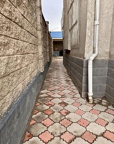 Үйлөр: 340 м², 7 бөлмө, Жылытылган, Жылуу пол, Брондолгон эшиктер — 4