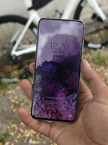se 4: Samsung Galaxy S20, Б/у, 128 ГБ, цвет - Голубой, 1 SIM — 4