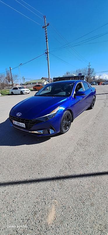 ef m: Hyundai Elantra: 2023 г., Гибрид, Седан — 5