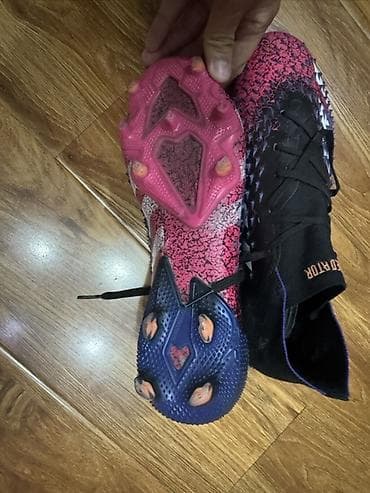 predator бутсы: Футбольные бутсы с высоким носком-«носочком» Adidas Predator (линейка — 3