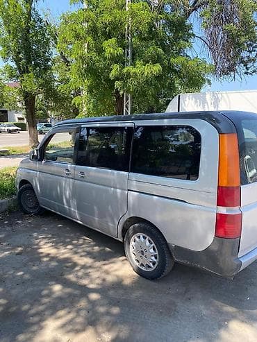 Honda Stepwgn: 2002 г., 2 л, Автомат, Газ, Вэн/Минивэн