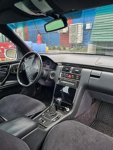 бампер 210 кузов: Mercedes-Benz E-Class: 2001 г., 3.2 л, Автомат, Бензин, Седан — 9