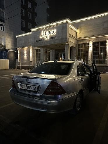 Mercedes-Benz C-Class: 2004 г., 1.8 л, Автомат, Бензин, Седан — 4