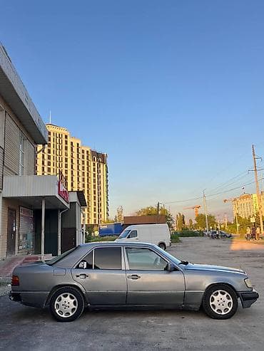 Транспорт: Mercedes-Benz W124: 1992 г., 2.3 л, Механика, Бензин, Седан — 5