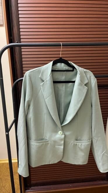 пиджаки женские бишкек: Разгрузка гардероба Женский пиджак мятного цвета - Классический крой — 1