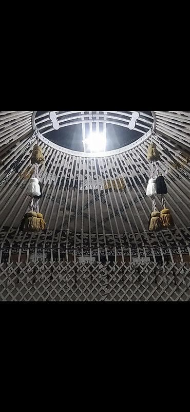 тент крыша: Юрта традиционная киргизская, разборная. Особенности: - Каркас из — 3