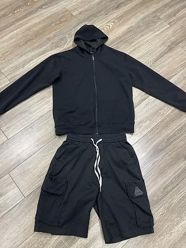 soft shell: Спортивный комплект: худи на молнии + карго-шорты, цвет черный. Худи — 1