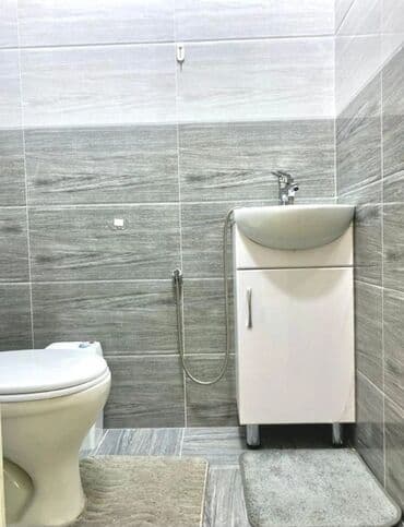 ищу квартиру дордой рынок рядом: 3 бөлмө, Риелтор, Толугу менен эмереги бар — 5